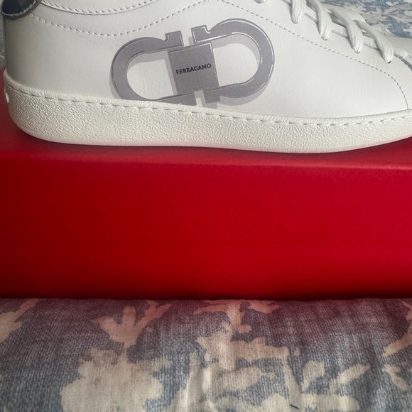 Salvatore Ferragamo Classic White Sneakers - Picture 3 of 10